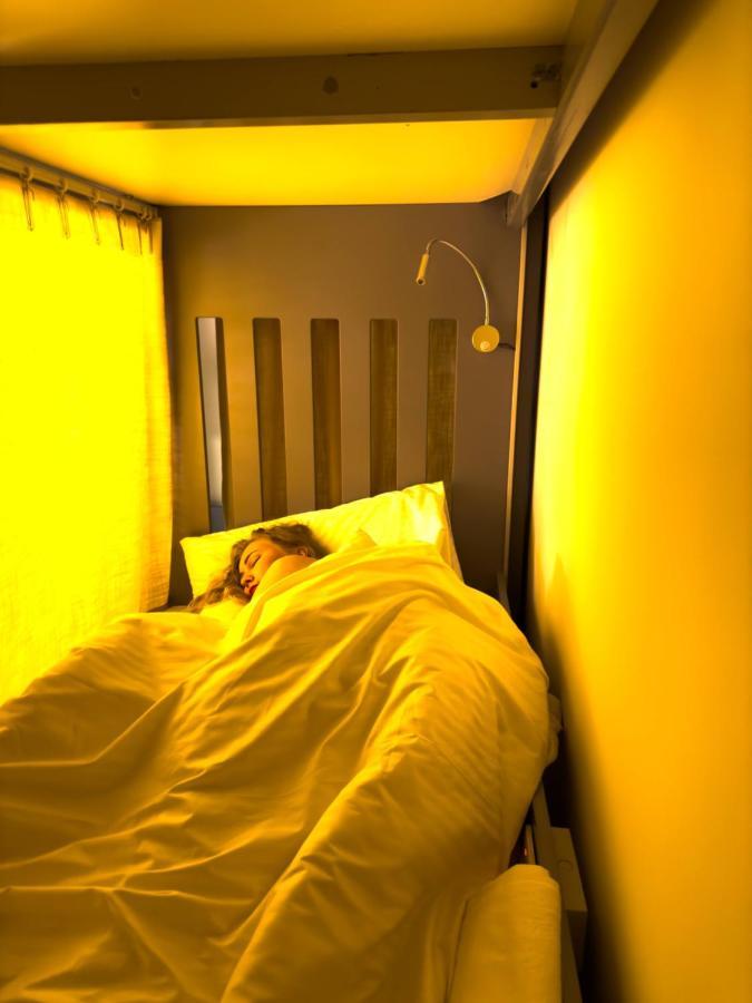 Business Backpackers Jbr Hostel Dubai Buitenkant foto