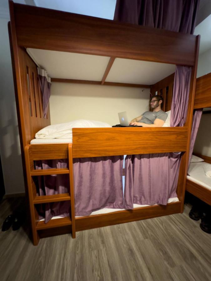 Business Backpackers Jbr Hostel Dubai Buitenkant foto