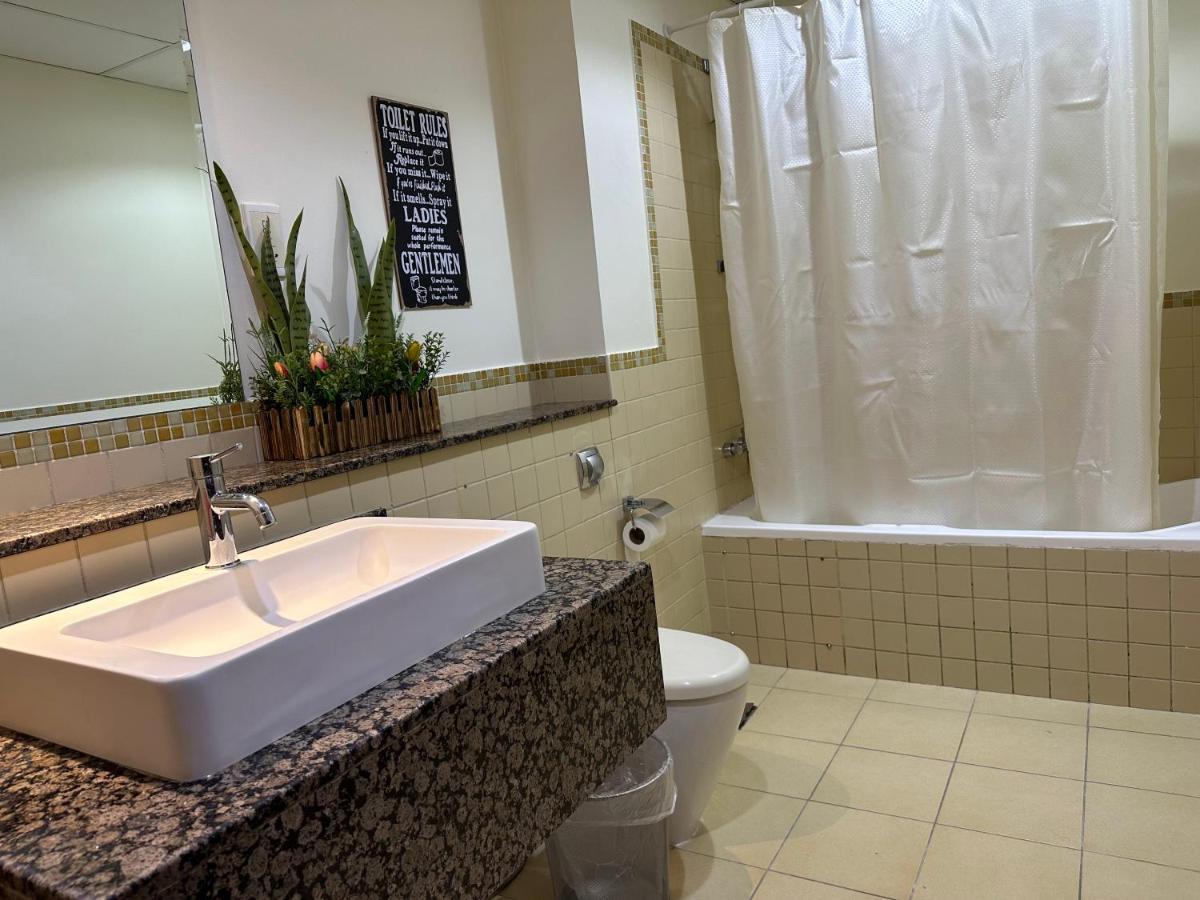 Business Backpackers Jbr Hostel Dubai Buitenkant foto