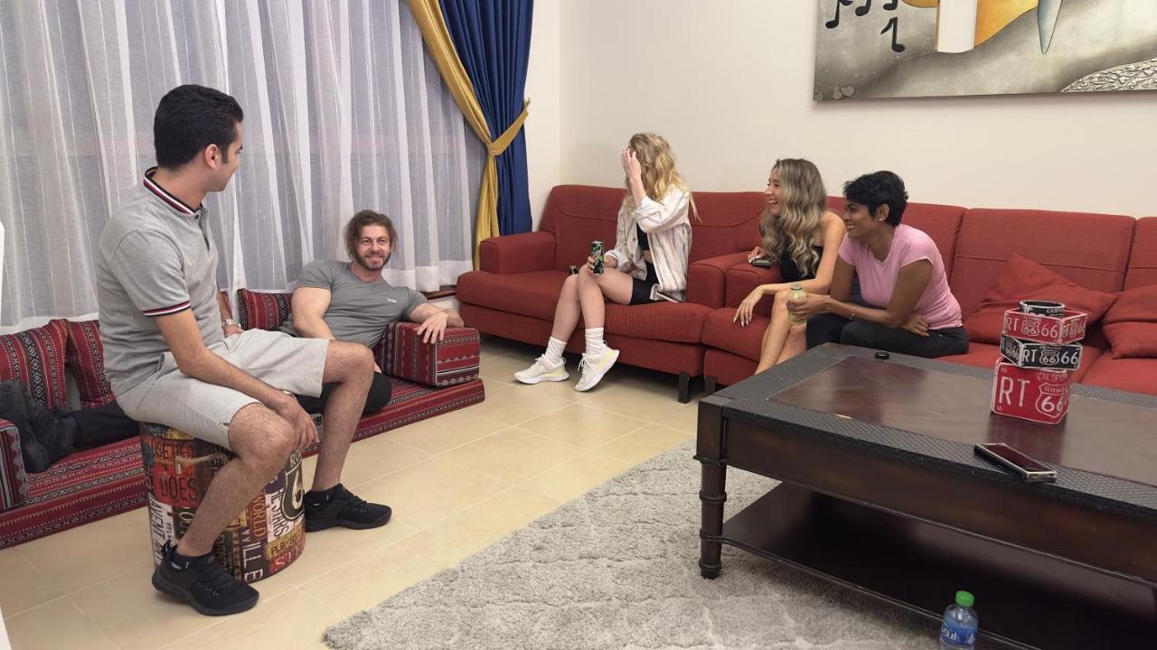 Business Backpackers Jbr Hostel Dubai Buitenkant foto